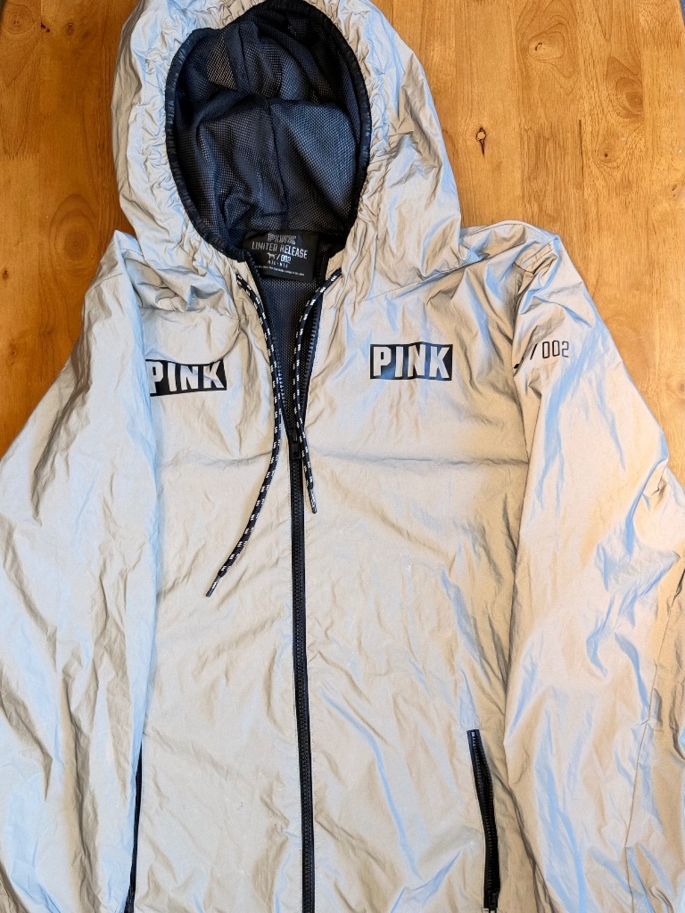 Victoria Secret PINK Limited Release 002 Reflective Silver Windbreaker L 440